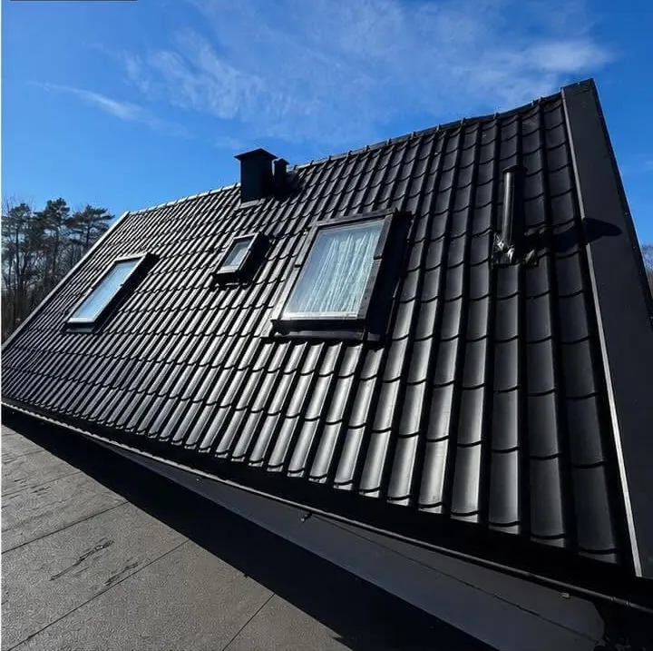 Tegltag med ovenlysvinduer – efter